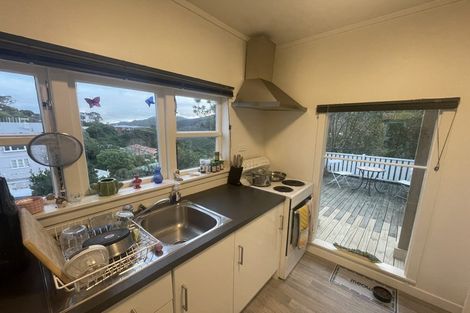 Photo of property in 138 The Ridgeway, Mornington, Wellington, 6021