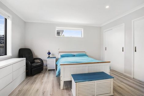 Photo of property in 16b Komata Crescent, Papamoa Beach, Papamoa, 3118