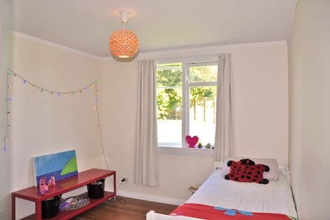 Photo of property in 23 Cumberland Street, Leigh, 0985