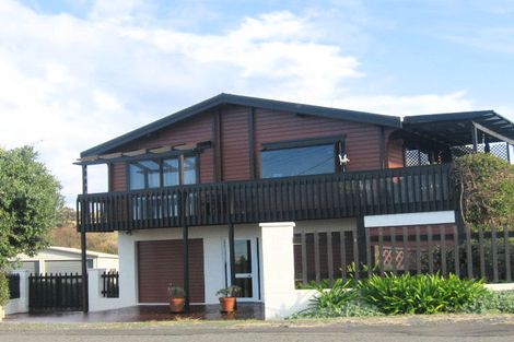 Photo of property in 30 Le Quesne Road, Bay View, Napier, 4104