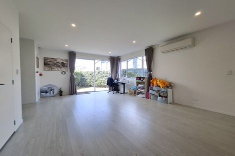 Photo of property in 27c Westgate Drive, Westgate, Auckland, 0614