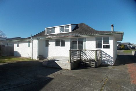 Photo of property in 9 Paradise Place, Milson, Palmerston North, 4414