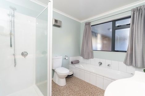 Photo of property in 97 Raukawa Road, Peka Peka, Waikanae, 5391