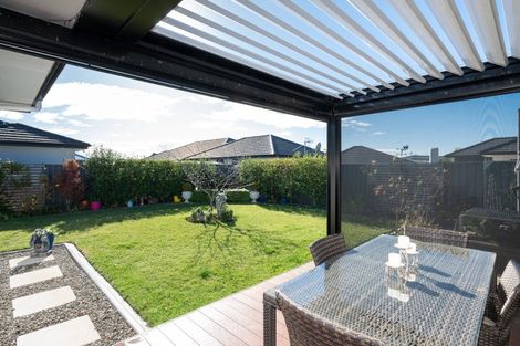 Photo of property in 10 Ruahine Road, Poraiti, Napier, 4112