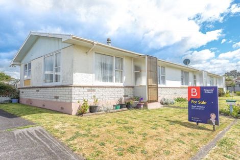 Photo of property in 35 Moore Avenue, Tawhero, Whanganui, 4501