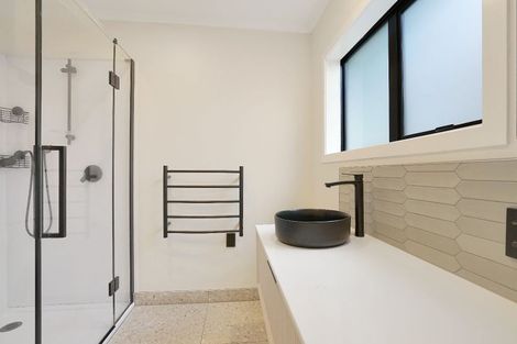 Photo of property in 15a Rosehill Drive, Rosehill, Papakura, 2113