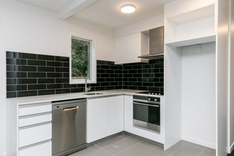 Photo of property in 7/74 Derwent Street, Island Bay, Wellington, 6023