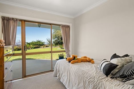 Photo of property in 12 Tobacco Hill, Welcome Bay, Tauranga, 3175