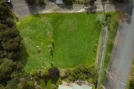 Photo of property in 19 Amelia Crescent, Waikawa, Picton, 7220