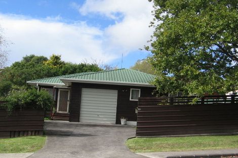 Photo of property in 20 Captain Scott Road, Glen Eden, Auckland, 0602