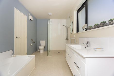 Photo of property in 14 Selwyn Street, South Hill, Oamaru, 9400