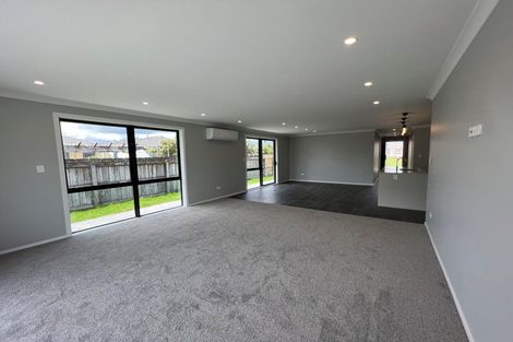 Photo of property in 10 Sanson Place, Levin, 5510