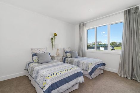 Photo of property in 84 Montgomery Crescent, Kinloch, Taupo, 3377