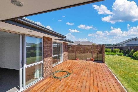 Photo of property in 9 Walnut Way, Rangiora, 7400