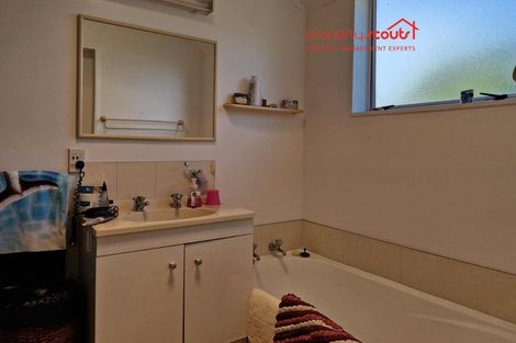 Photo of property in 9 Fantome Place, Whalers Gate, New Plymouth, 4310