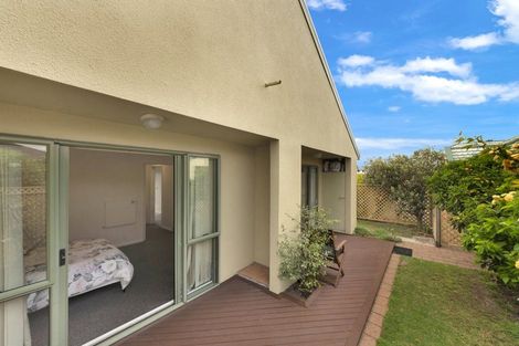 Photo of property in 9/90 Hawke Street, New Brighton, Christchurch, 8083