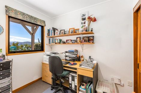 Photo of property in 146 Breaker Bay Road, Breaker Bay, Wellington, 6022