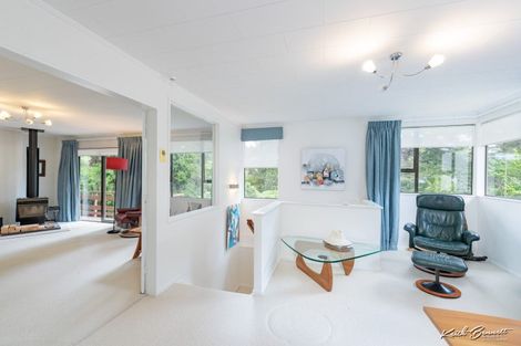 Photo of property in 2a Tiniroa Grove, Silverstream, Upper Hutt, 5019