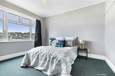 Photo of property in 40 Lonsdale Crescent, Rongotai, Wellington, 6022