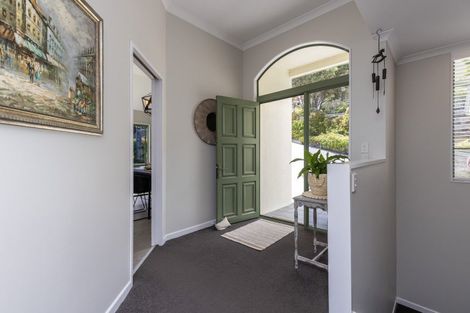 Photo of property in 56 Kakariki Grove, Waikanae, 5036
