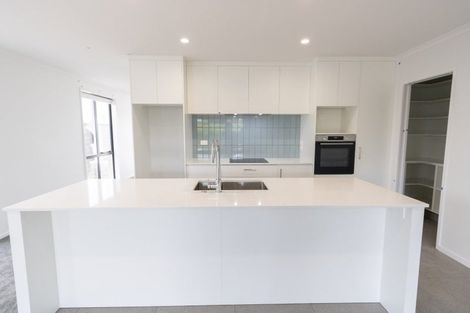 Photo of property in 13 Rose Leigh Drive, Cambridge, 3434