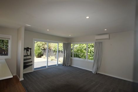 Photo of property in 27 Aorangi Road, Bryndwr, Christchurch, 8053