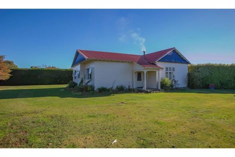 Photo of property in 5 Main Road, Pleasant Point, 7903