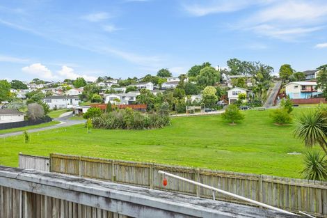 Photo of property in 2/73 Keegan Drive, Massey, Auckland, 0614