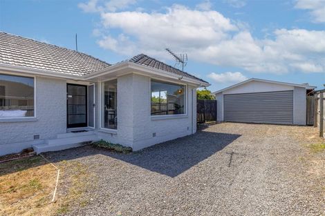 Photo of property in 62 Sandown Crescent, Aranui, Christchurch, 8061
