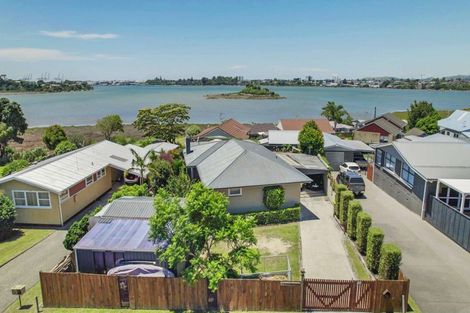Photo of property in 157 Kingswood Road, Brookfield, Tauranga, 3110