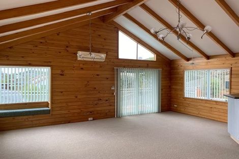 Photo of property in 36 Bronzewing Terrace, Unsworth Heights, Auckland, 0632