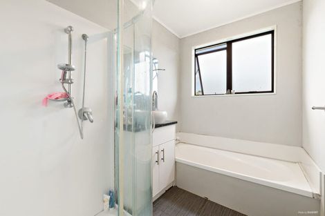 Photo of property in 2/5 Martha Lane, Weymouth, Auckland, 2103