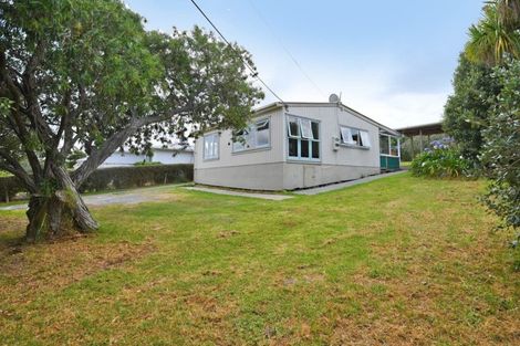 Photo of property in 38 Hauraki Road, Leigh, Warkworth, 0985