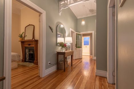 Photo of property in 29 Queen Street, Cambridge, 3434