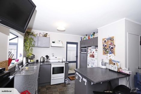 Photo of property in 38a Pine Avenue, Henderson, Auckland, 0612