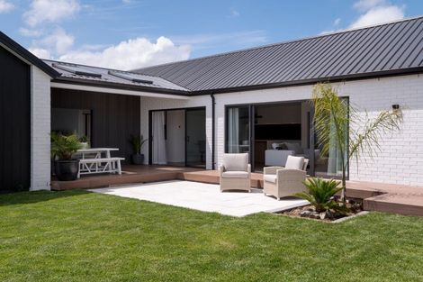 Photo of property in 25 Isobel Hodgson Drive, Cambridge, 3434