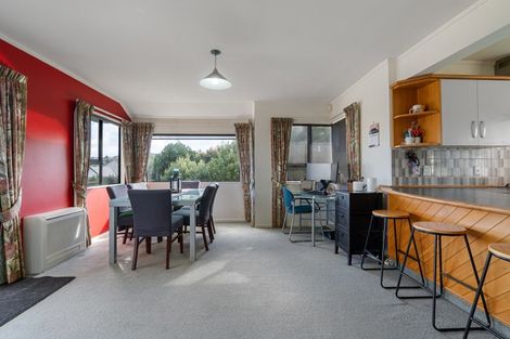 Photo of property in 60 Molyneux Close, Whitby, Porirua, 5024