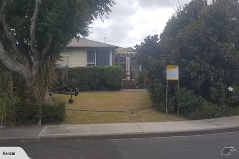 Photo of property in 6 Viola Place, Papakura, 2110