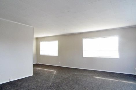 Photo of property in 2 Barbados Drive, Unsworth Heights, Auckland, 0632