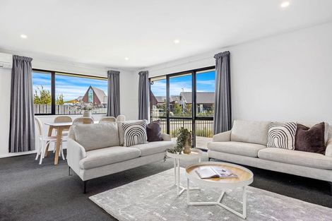 Photo of property in 3b Shillingford Boulevard, Rolleston, 7615