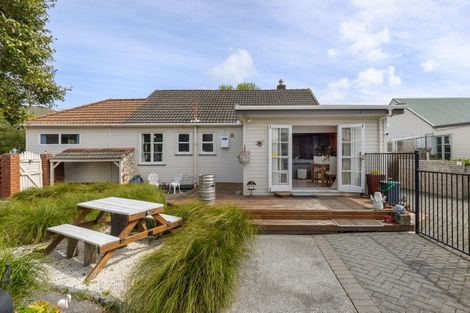 Photo of property in 89 Waddington Drive, Naenae, Lower Hutt, 5011