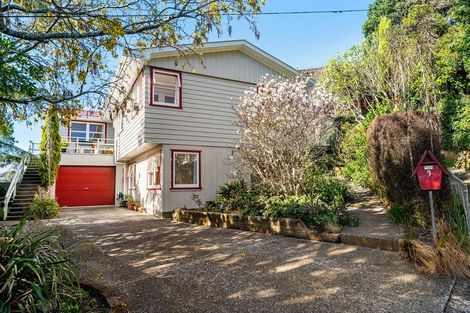 Photo of property in 5 Denbigh Way, Wilton, Wellington, 6012