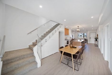 Photo of property in 3 Farranfore Road, Opaheke, Papakura, 2113