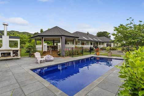 Photo of property in 140 School Road, Te Horo, Otaki, 5582