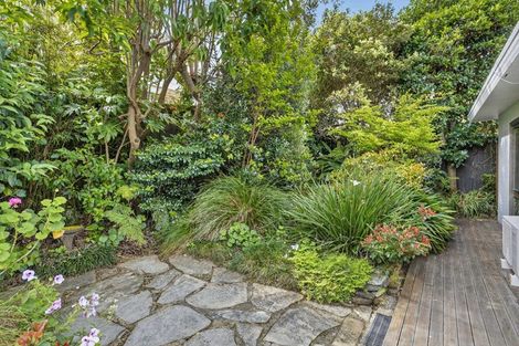 Photo of property in 1/1a Gordon Avenue, Forrest Hill, Auckland, 0620