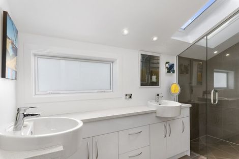 Photo of property in 11 Prospect Terrace, Milford, Auckland, 0620