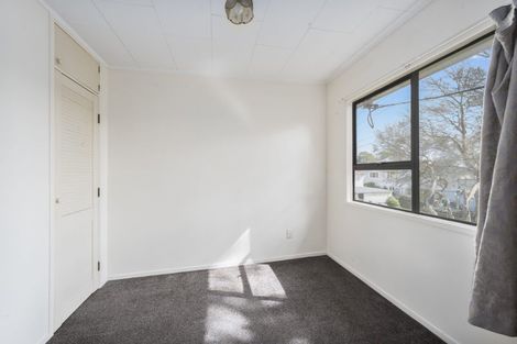 Photo of property in 1/19a Ribblesdale Road, Henderson, Auckland, 0612
