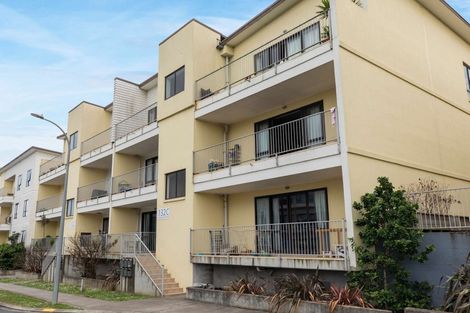 Photo of property in 24c/132 Stancombe Road, Flat Bush, Auckland, 2016