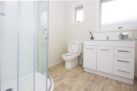 Photo of property in 8 Carbery Place, Manurewa, Auckland, 2102