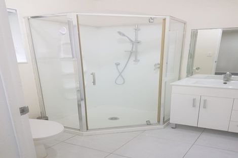 Photo of property in 79a Stanley Road, Glenfield, Auckland, 0629